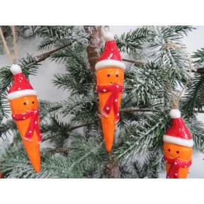 Fun ceramic Carrot tree decoration.